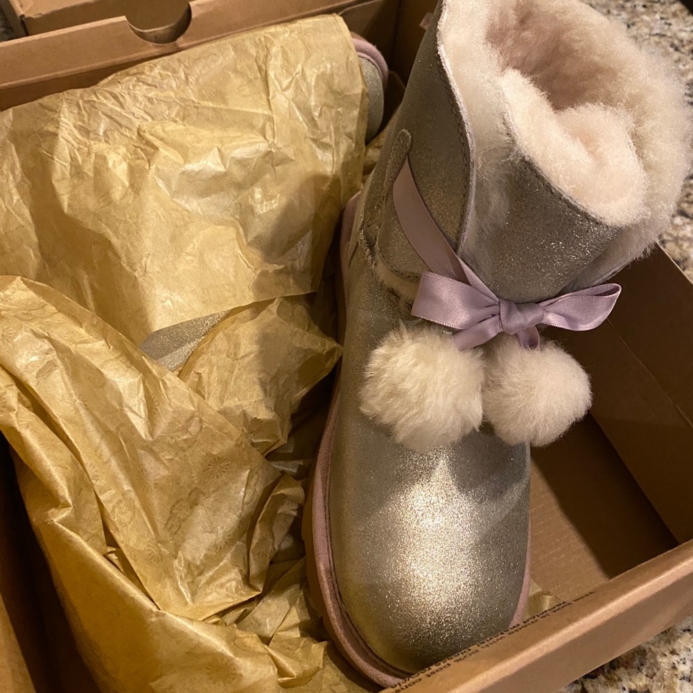 UGGS KIDS